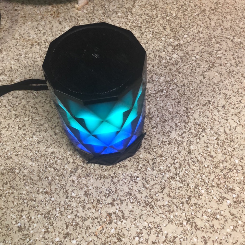LED Bluetooth - Picture 5 of 6